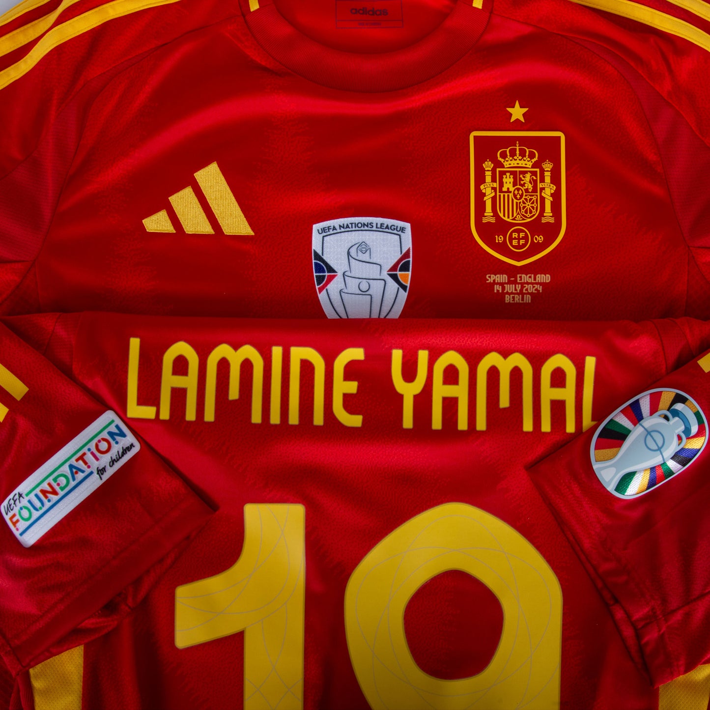 adidas Spain Home Lamine Yamal 19 Shirt incl. Official Final Matchday Transfer & Euro 2024 Patch Set