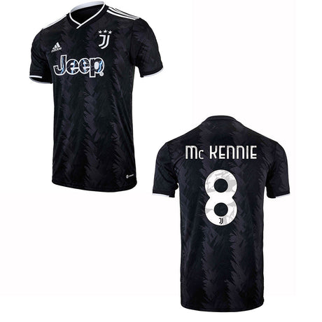 Weston McKennie Juventus 8 Jersey - Kit Captain