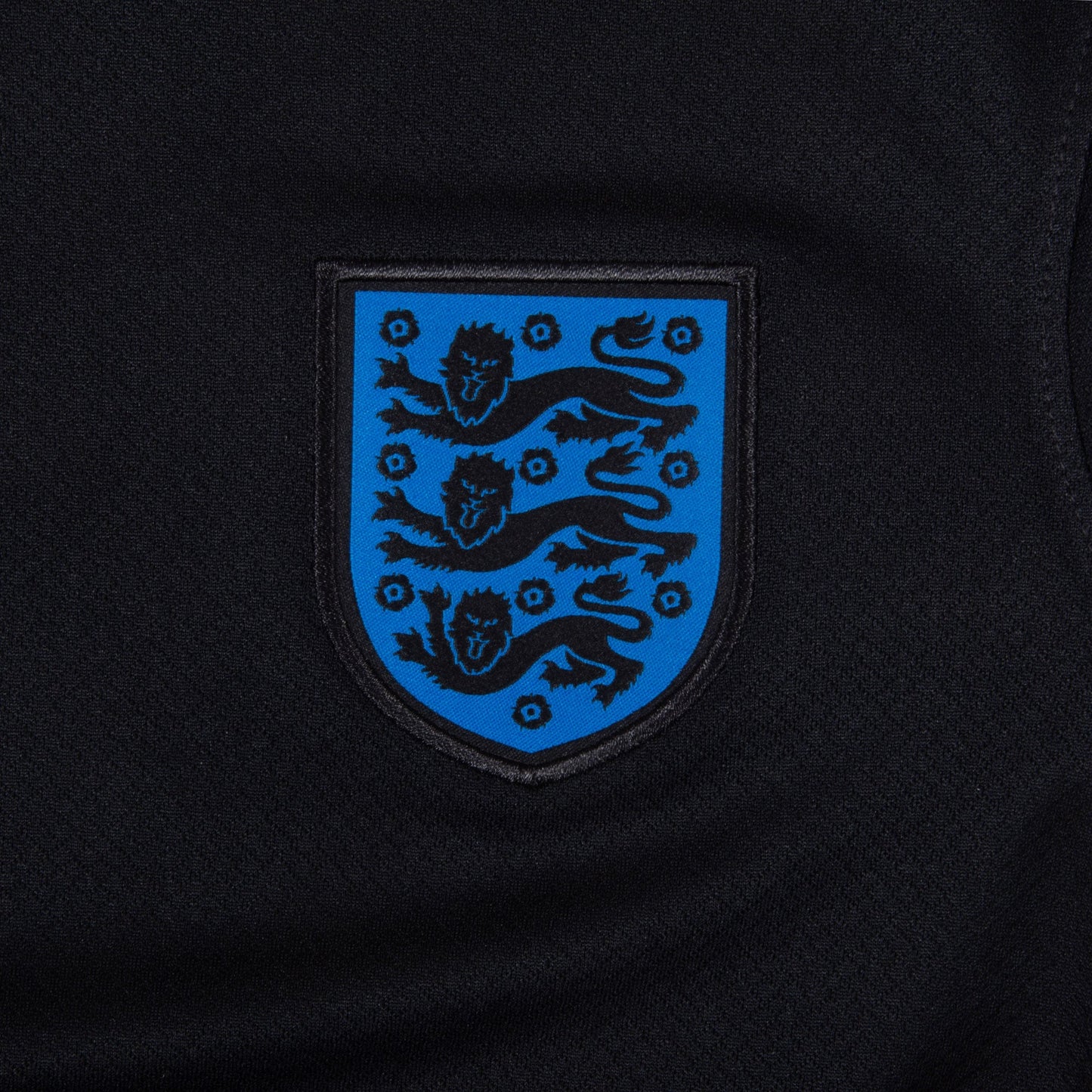 Nike England Women's Away Shirt 2025-2026 incl. UEFA Champions Titleholder Badge Set
